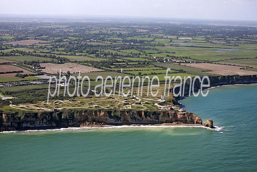 14pointe-du-hoc-1-0810