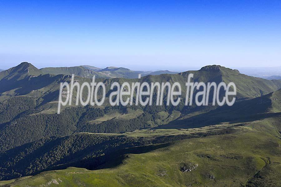 15les-monts-du-cantal-1-0721