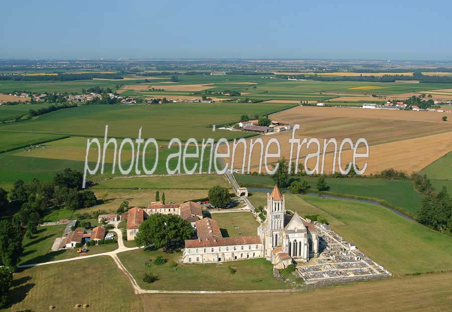 17sablonceaux-abbaye-5-e03