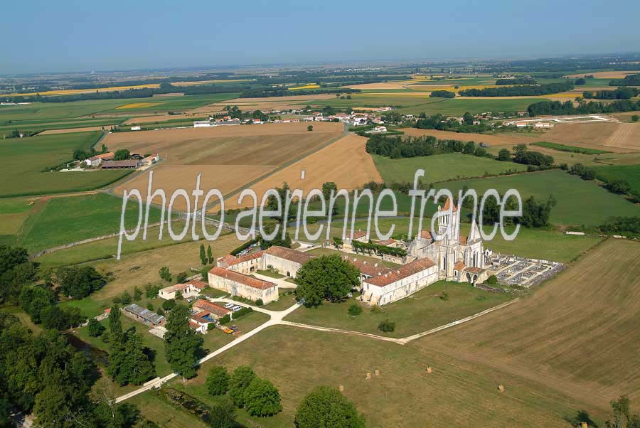 17sablonceaux-abbaye-6-e03