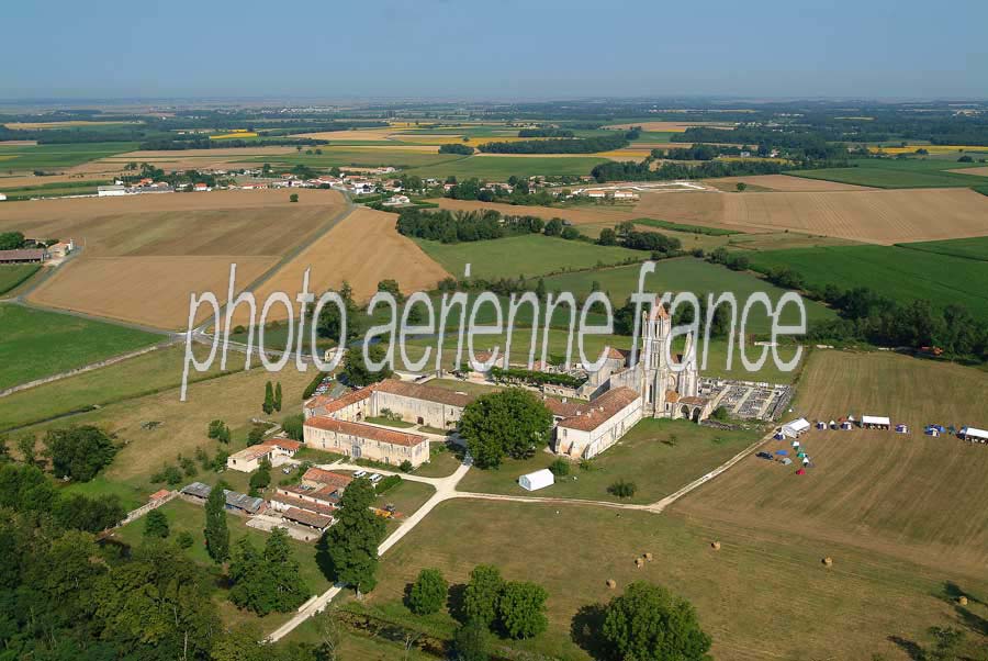 17sablonceaux-abbaye-9-e03