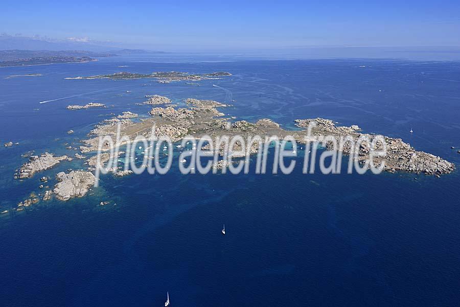 20iles-lavezzi-11-0913