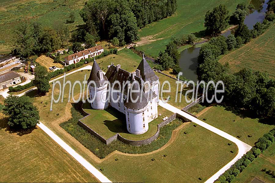 24bories-chateau-2-e95