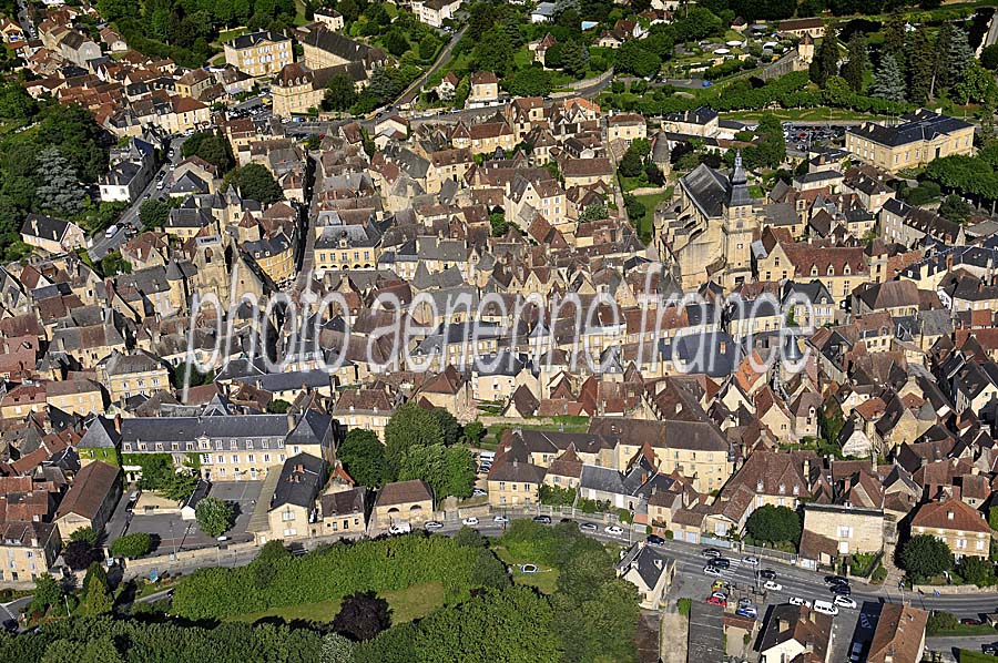 24sarlat-41-0610