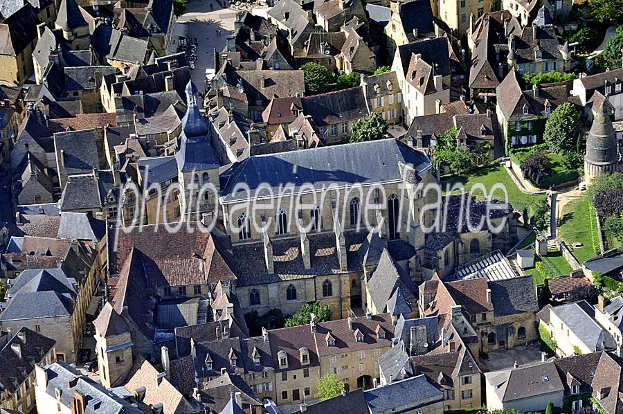 24sarlat-77-0610