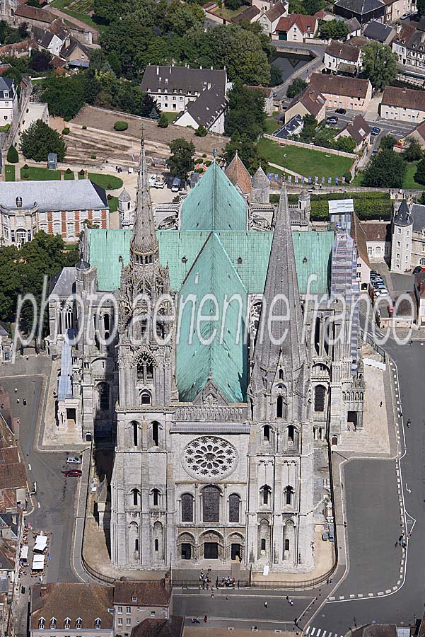 28chartres-12-0808