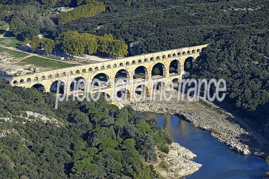 30le-pont-du-gard-3-1014