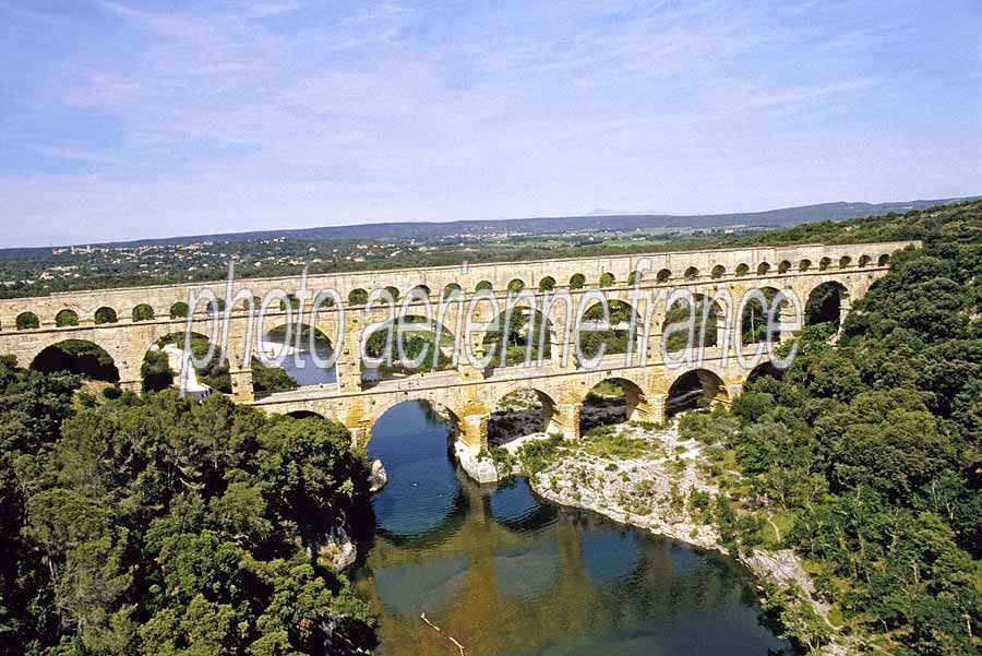 30le-pont-du-gard-4-e02