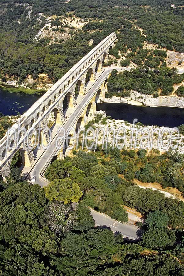 30le-pont-du-gard-4-e95