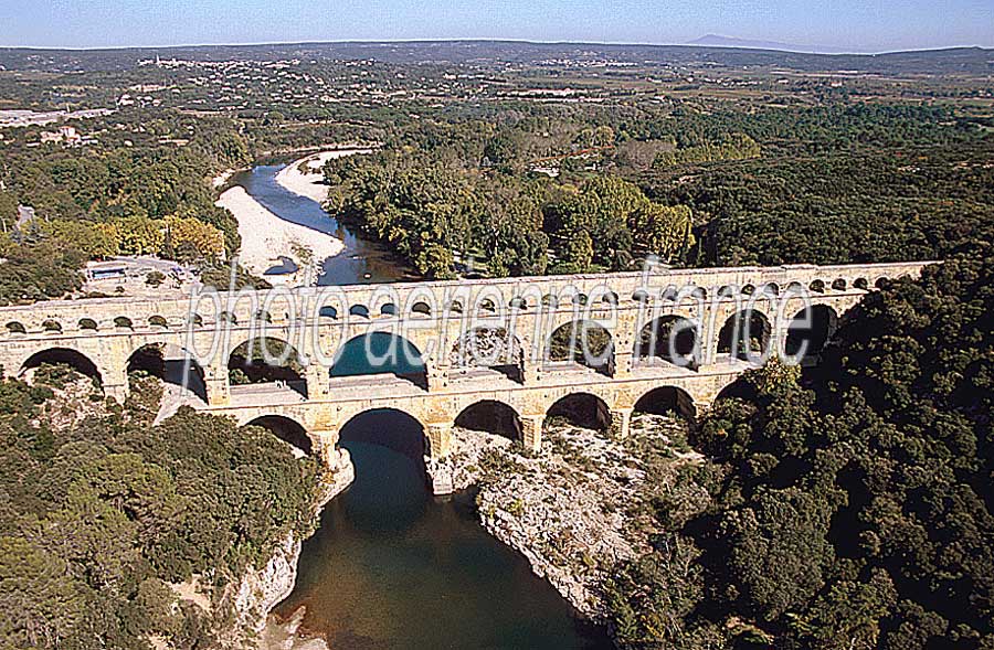 30le-pont-du-gard-4-e98