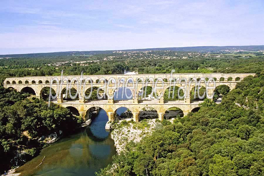 30le-pont-du-gard-5-e02