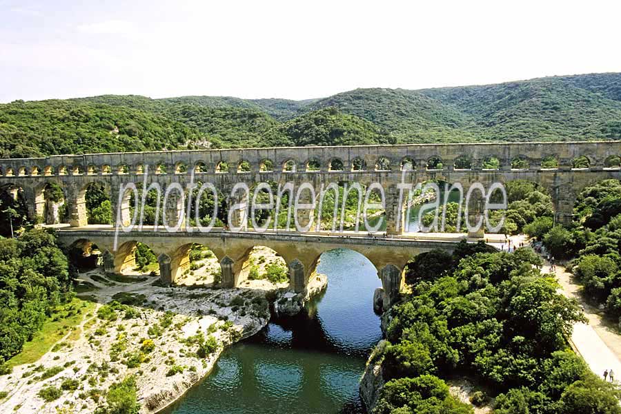 30le-pont-du-gard-7-e02