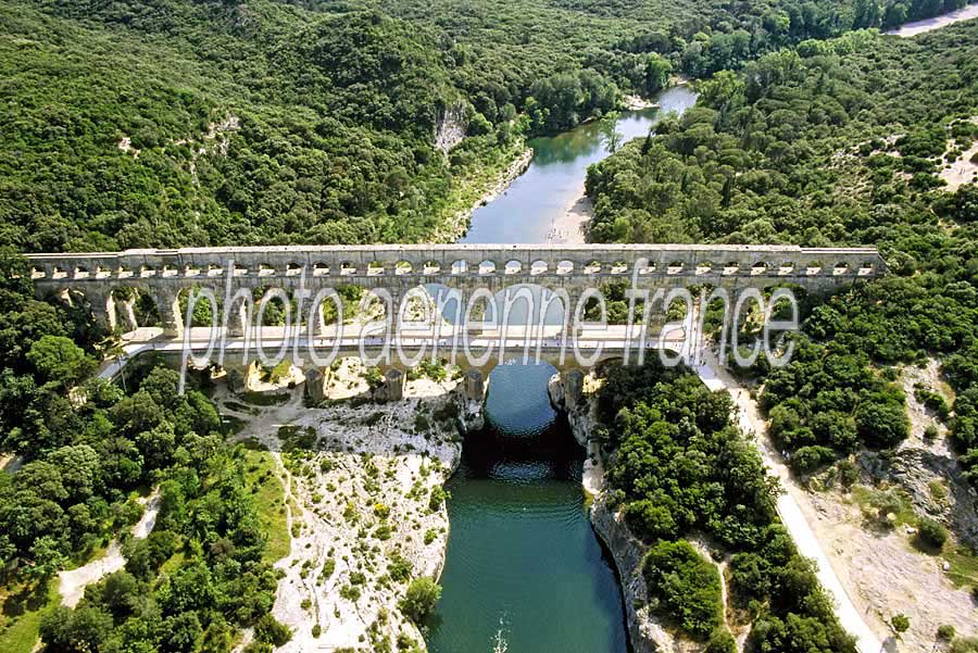 30le-pont-du-gard-9-e02