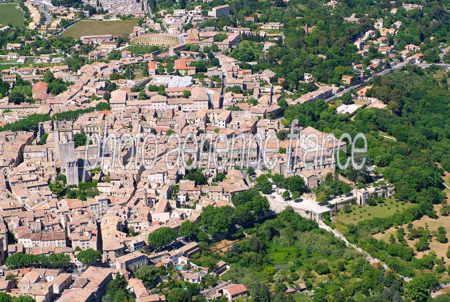 30uzes-3-0506