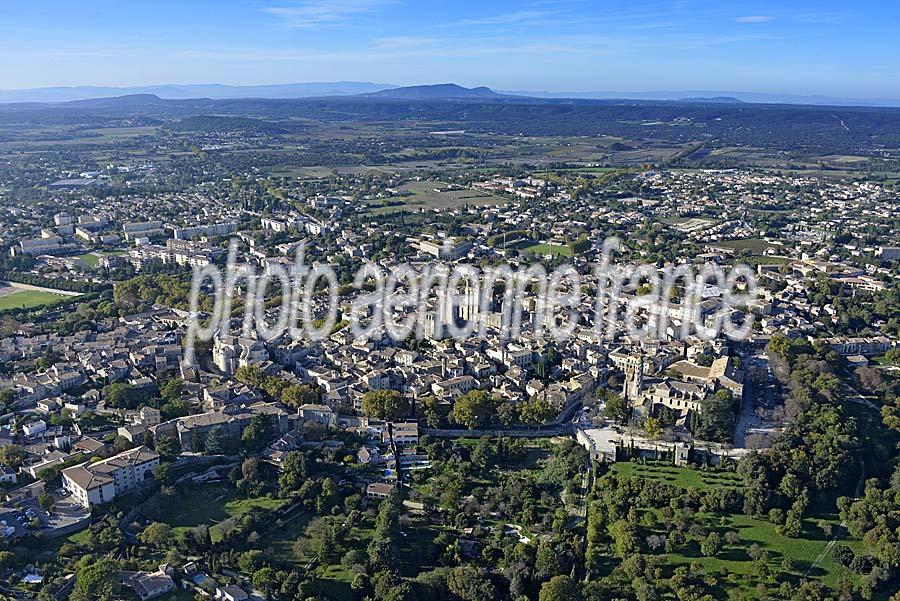 30uzes-46-1014