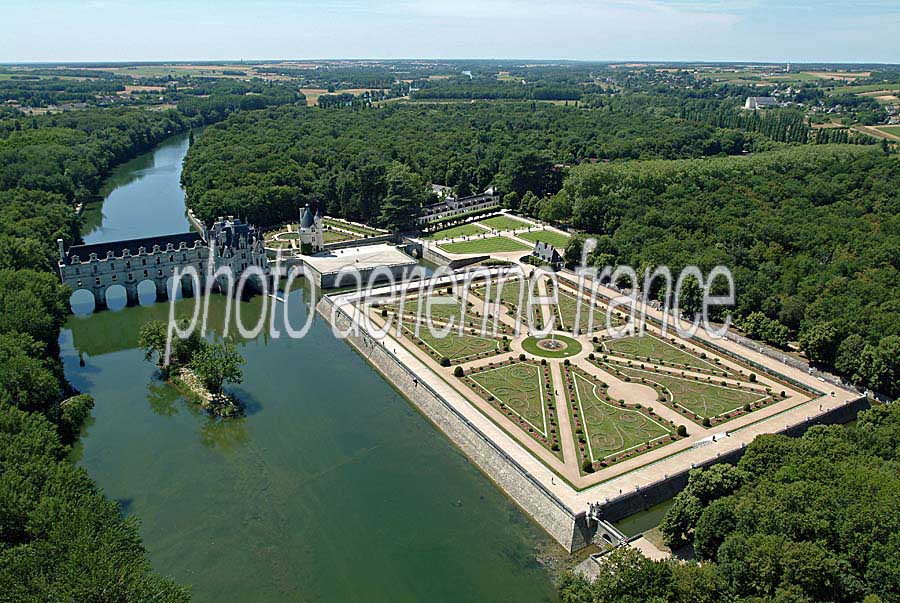 37chenonceaux-8-0704