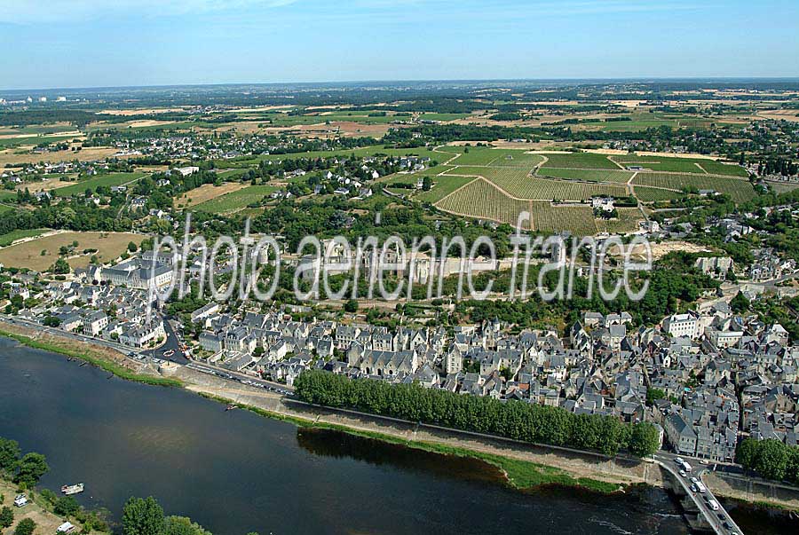 37chinon-11-0704