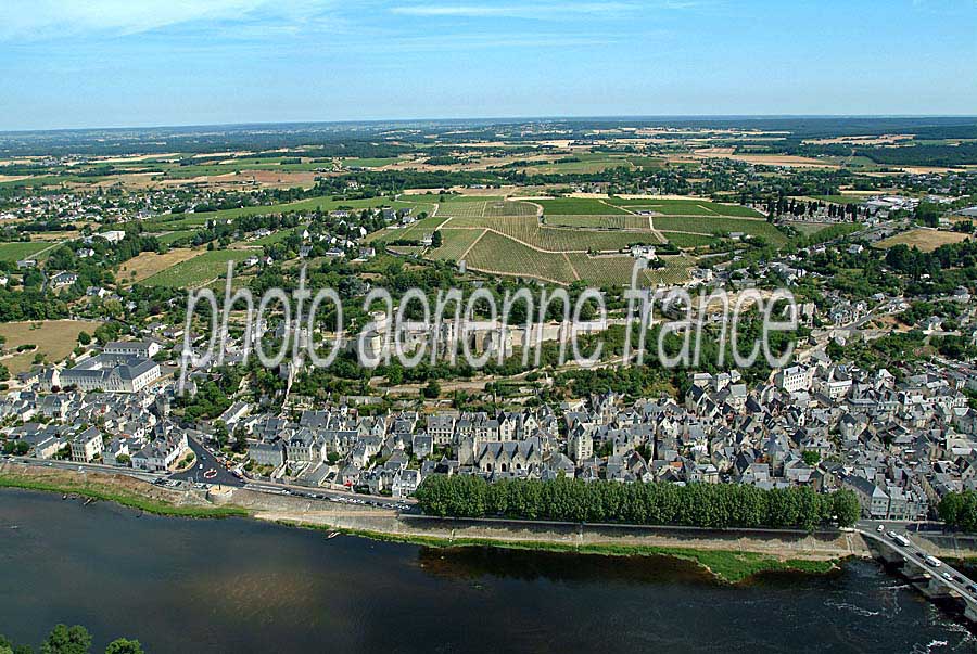 37chinon-12-0704