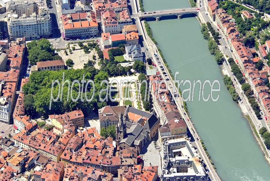 38grenoble-81-0707