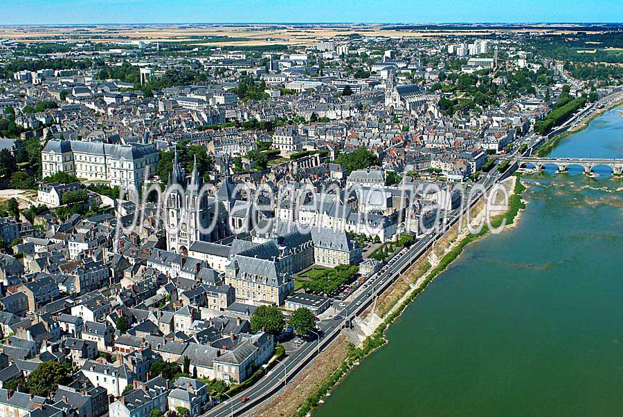 41blois-12-0704