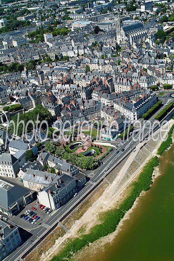 41blois-3-0704