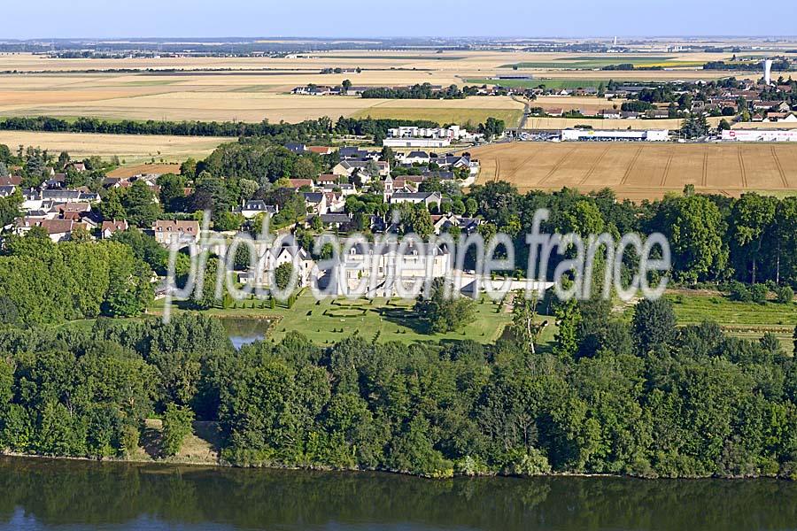 41chateau-de-saint-denis-sur-loire-3-0720