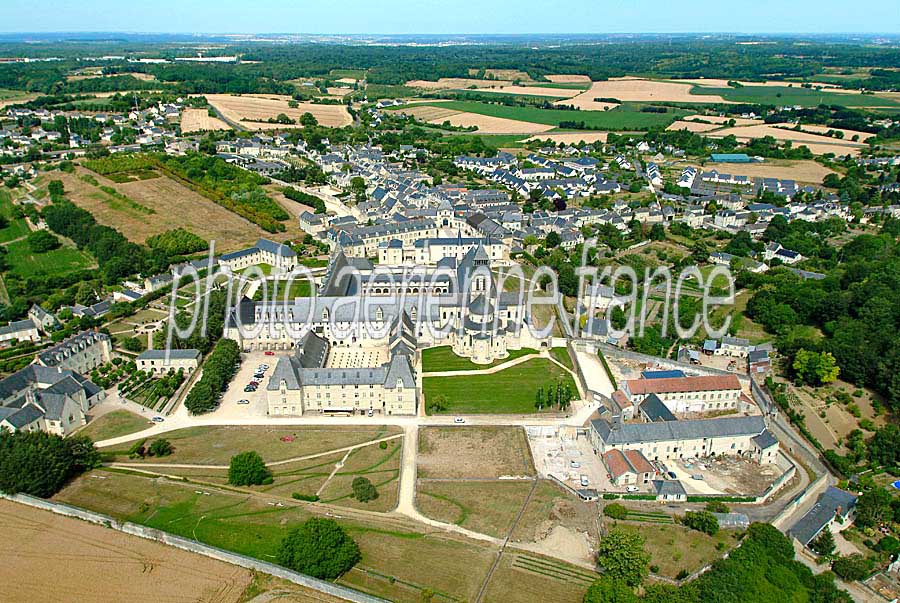 49fontevraud-8-0704