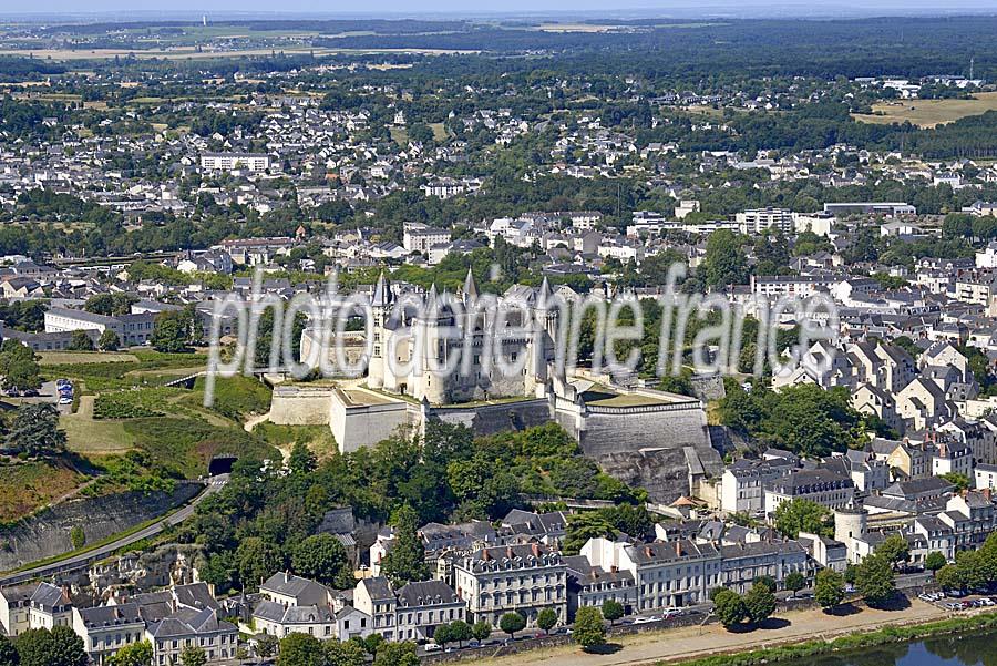 Photo aérienne de Saumur (49) — château de la loire