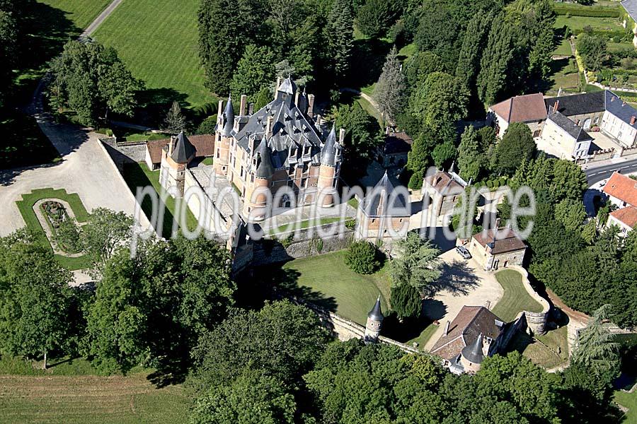 51chateau-montmort-lucy-10-0812