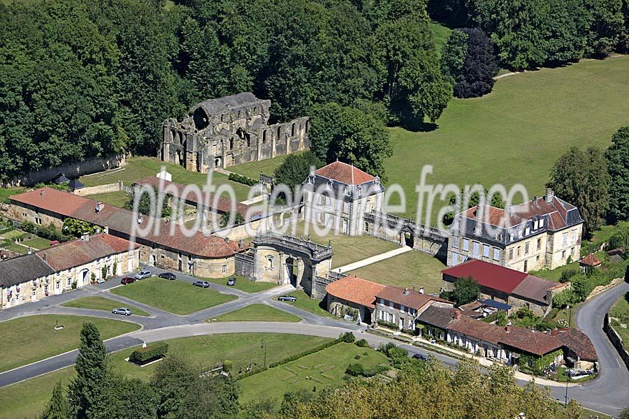 51trois-fontaines-l-abbaye-3-0812