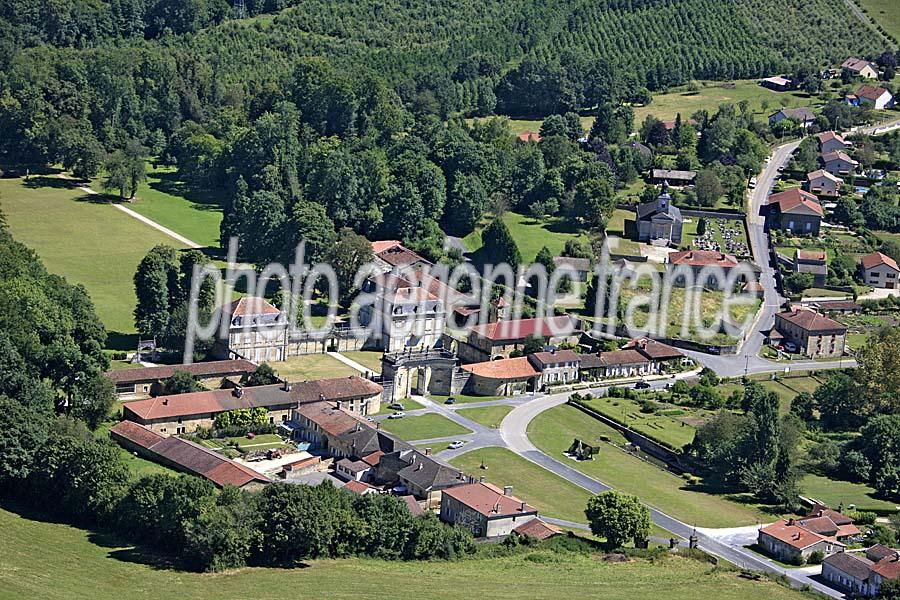51trois-fontaines-l-abbaye-5-0812