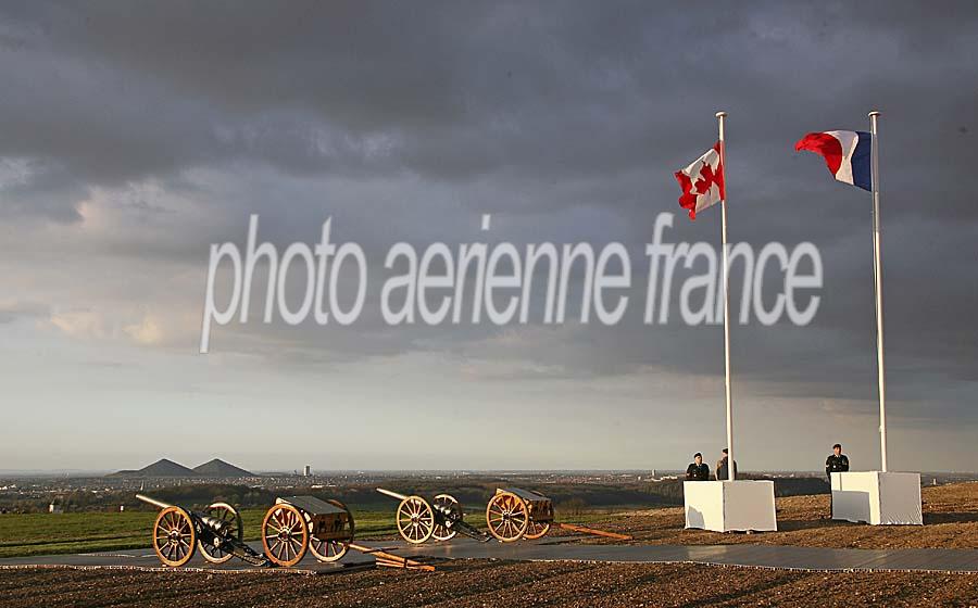 62memorial-canadien-vimy-1-0407