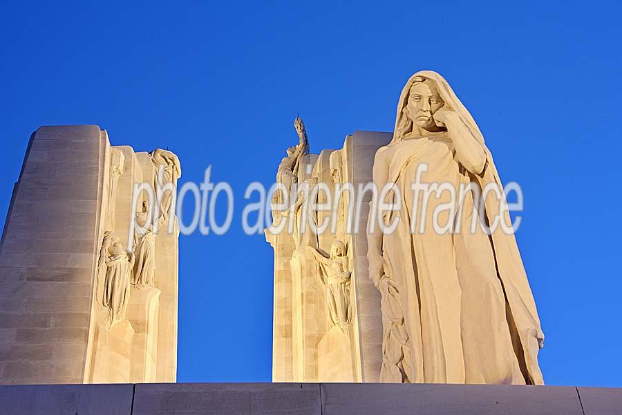 62memorial-canadien-vimy-1-1008