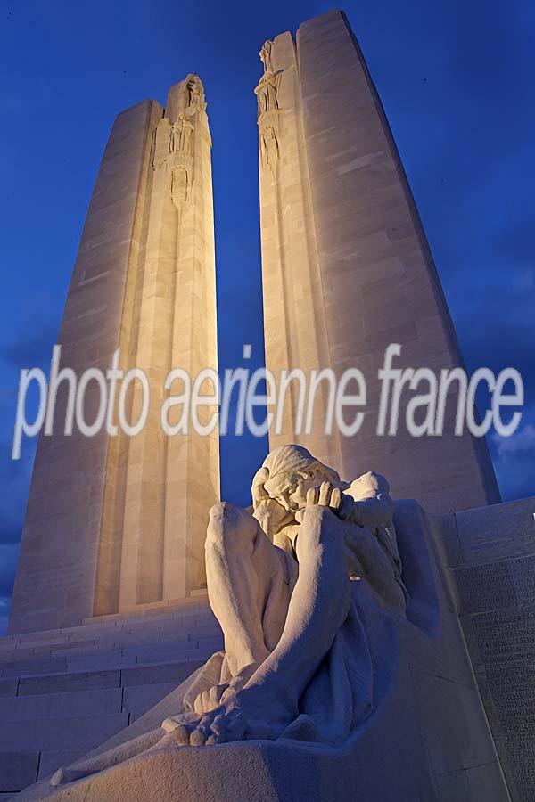 62memorial-canadien-vimy-3-0908