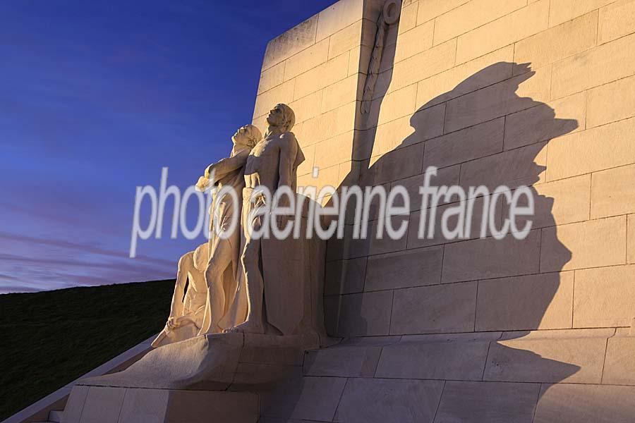 62memorial-canadien-vimy-6-1008