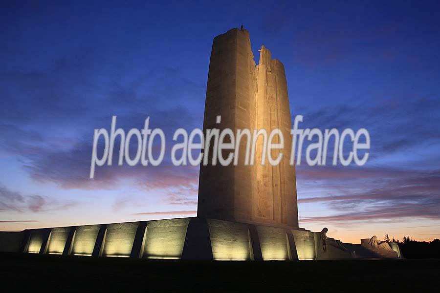 62memorial-canadien-vimy-8-1008