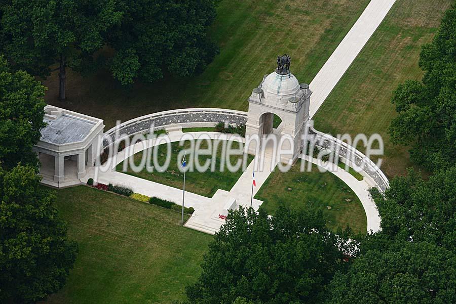 62memorial-delville-wood-3-0815