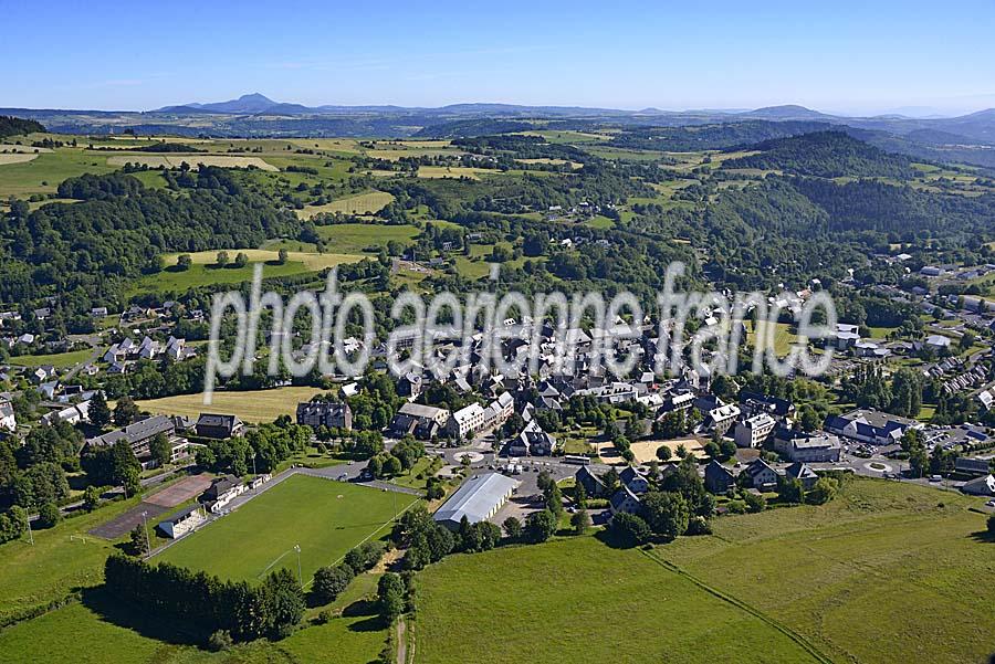 63besse-et-saint-anastaise-1-0618