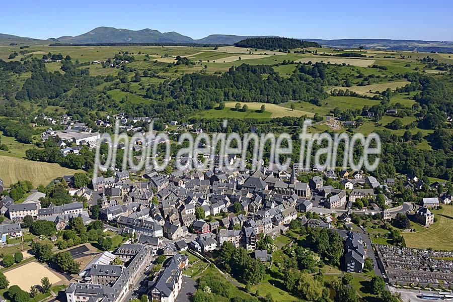 63besse-et-saint-anastaise-10-0618