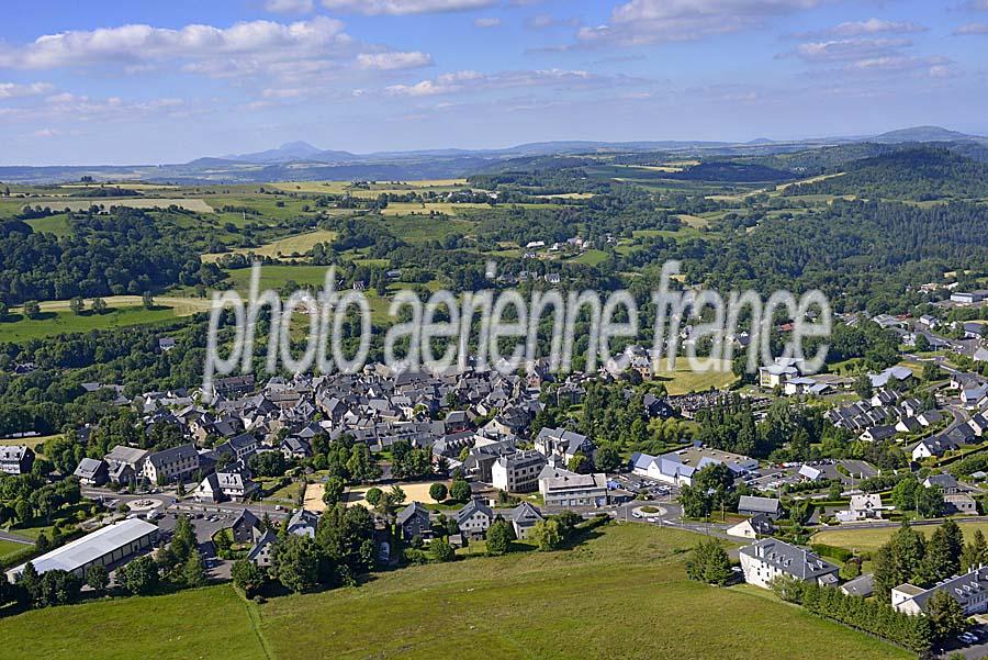 63besse-et-saint-anastaise-33-0618