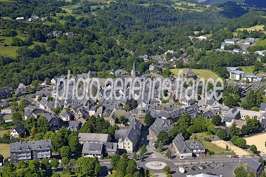 63besse-et-saint-anastaise-41-0618