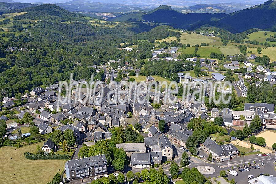 63besse-et-saint-anastaise-45-0618