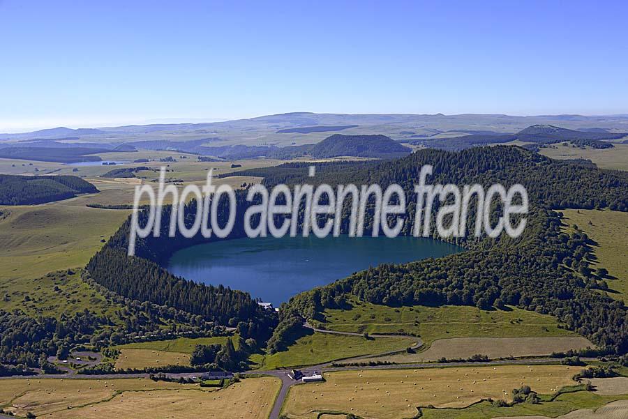 63lac-de-pavin-1-0618