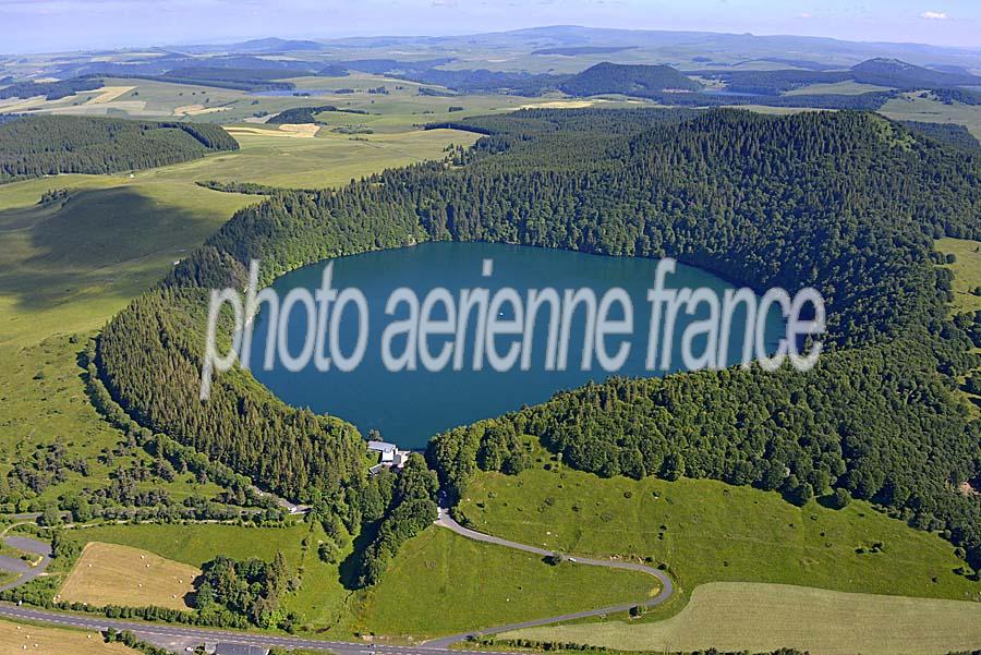 63lac-de-pavin-43-0618
