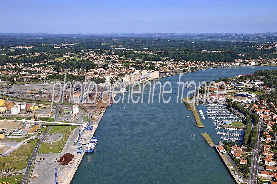 64bayonne-port-5-0708