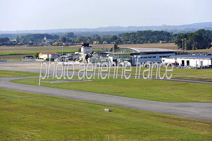 64pau-aerodrome-1-0911