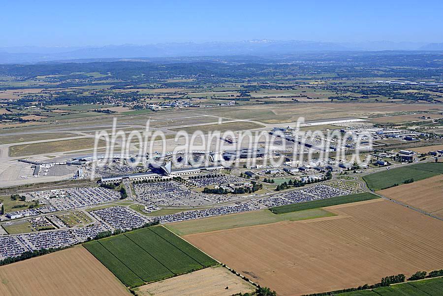 69aeroport-lyon-10-0816