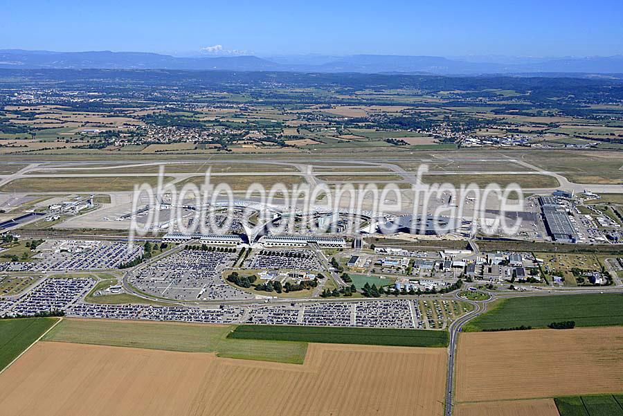 69aeroport-lyon-13-0816