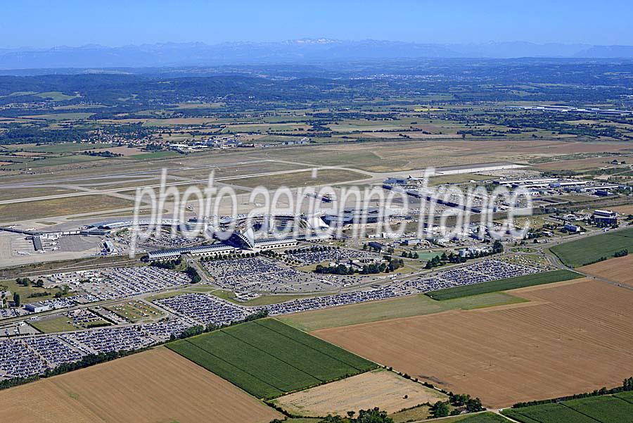 69aeroport-lyon-7-0816