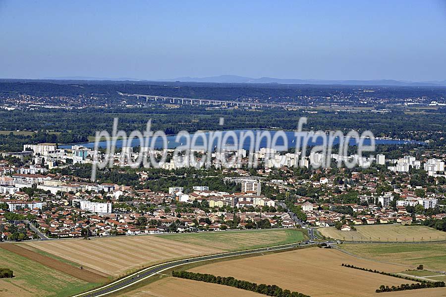 69decine-charpieu-4-0816